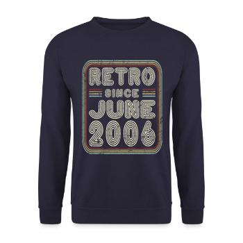 Anniversaire Juin 2006 Cadeau rétro - Sweat-shirt Unisexe - marine - Devant - Alina (178cm) & Michal (187cm)