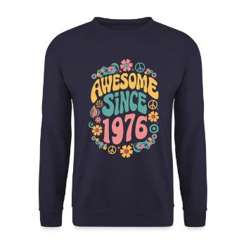Awesome Since 1976 Blumen Hippie Geboren Jahr 1976 - Unisex Pullover - Navy - Vorne - Alina (178cm) & Michal (187cm)
