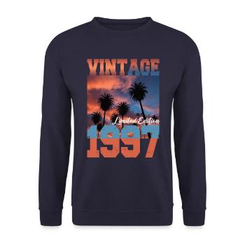 1997 Vintage Limited Edition Palmen Geboren 1997 - Unisex Pullover - Navy - Vorne - Alina (178cm) & Michal (187cm)
