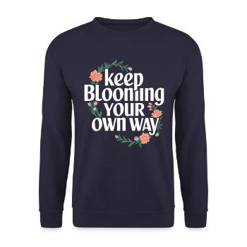 Keep Blooming Your Own Way Inspiration Blumenmotiv - Unisex Pullover - Navy - Vorne - Alina (178cm) & Michal (187cm)