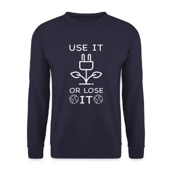 Energies renouvelables Photovoltaïque ou éolien - Sweat-shirt Unisexe - marine - Devant - Alina (178cm) & Michal (187cm)