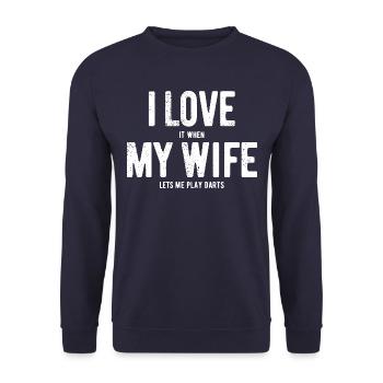 Ich liebe meine Frau - Darts - Geschenk - Unisex Pullover - Navy - Vorne - Alina (178cm) & Michal (187cm)