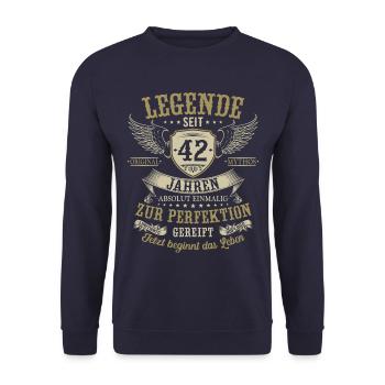 42 Geburtstag Legende Geburtstagsspruch 42 Jahre - Unisex Pullover - Navy - Vorne - Alina (178cm) & Michal (187cm)