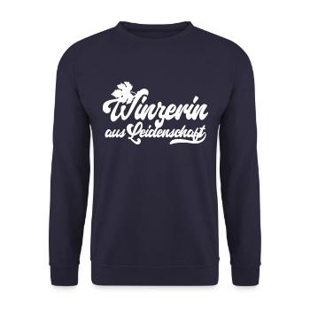 Winzerin aus Leidenschaft - Motivation und Erfolg - Unisex Pullover - Navy - Vorne - Alina (178cm) & Michal (187cm)