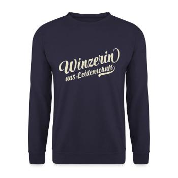 Winzerin aus Leidenschaft - Motivation und Erfolg - Unisex Pullover - Navy - Vorne - Alina (178cm) & Michal (187cm)
