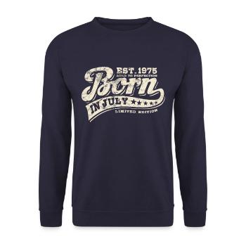 Born in July 1975 - Geburtstag - Geschenk - Unisex Pullover - Navy - Vorne - Alina (178cm) & Michal (187cm)