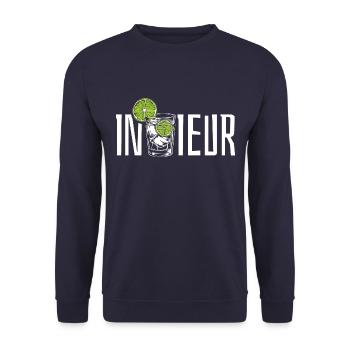 Gin Ingenieur - In Gin ieur - Wortspiel - Unisex Pullover - Navy - Vorne - Alina (178cm) & Michal (187cm)