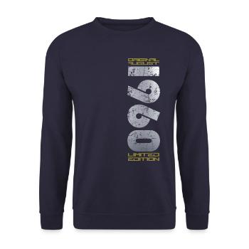64ème Anniversaire Original Août 1960 Millésime 1960 - Sweat-shirt Unisexe - marine - Devant - Alina (178cm) & Michal (187cm)