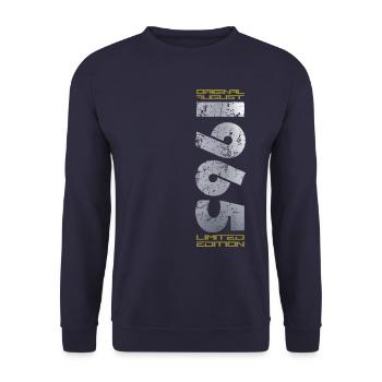 60e anniversaire Original août 1965 Né en 1965 - Sweat-shirt Unisexe - marine - Devant - Alina (178cm) & Michal (187cm)