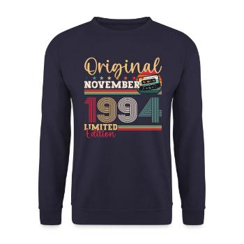 29e anniversaire novembre Vintage 1994 cassette - Sweat-shirt Unisexe - marine - Devant - Alina (178cm) & Michal (187cm)
