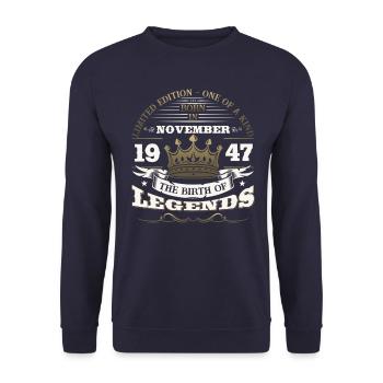 76e anniversaire Légende Novembre Né en 1947 - Sweat-shirt Unisexe - marine - Devant - Alina (178cm) & Michal (187cm)