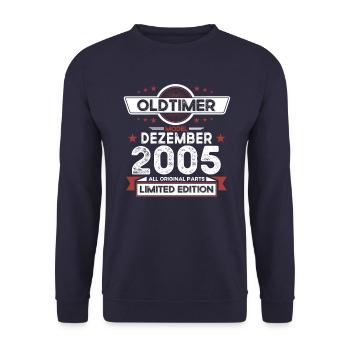 18. Geburtstag Oldtimer Dezember Jahrgang 2005 - Unisex Pullover - Navy - Vorne - Alina (178cm) & Michal (187cm)
