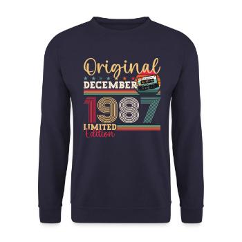 36e anniversaire Cassette décembre Vintage 1987 - Sweat-shirt Unisexe - marine - Devant - Alina (178cm) & Michal (187cm)