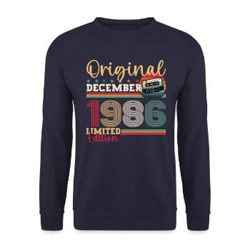 37e anniversaire Cassette décembre Vintage 1986 - Sweat-shirt Unisexe - marine - Devant - Alina (178cm) & Michal (187cm)