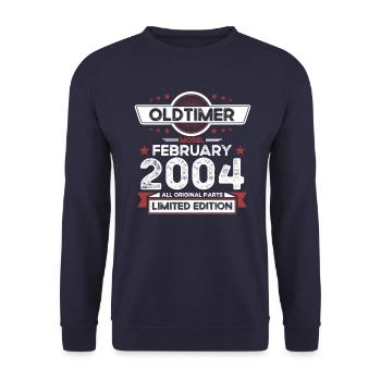 20. Geburtstag Oldtimer Februar Jahrgang 2004 - Unisex Pullover - Navy - Vorne - Alina (178cm) & Michal (187cm)
