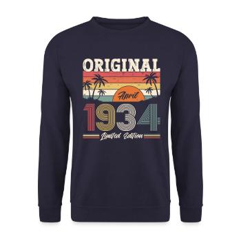 90e anniversaire cadeau mari avril Vintage 1934 - Sweat-shirt Unisexe - marine - Devant - Alina (178cm) & Michal (187cm)