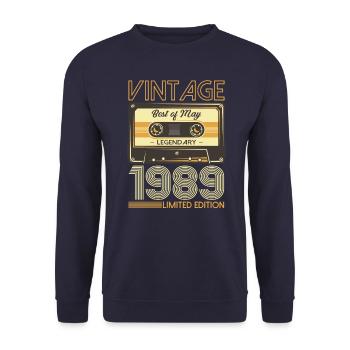 35th Birthday Husband May Vintage 1989 Vintage - Unisex Sweatshirt - navy - Front - Alina (178cm) & Michal (187cm)