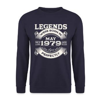 Geburtstag 1979 Mai 1979 Jahrgang 1979 Legende 79 - Unisex Pullover - Navy - Vorne - Alina (178cm) & Michal (187cm)