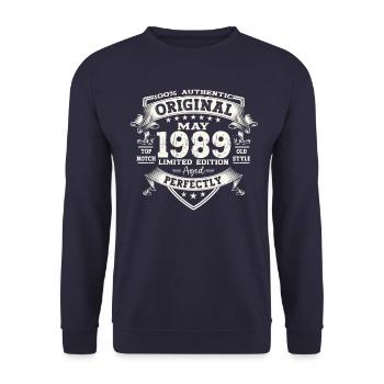 Birthday 1989 May 1989 Vintage 1989 Legend 89 - Unisex Sweatshirt - navy - Front - Alina (178cm) & Michal (187cm)