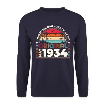Mai 1934 Millésime 1934 Anniversaire 1934 Légende 34 - Sweat-shirt Unisexe - marine - Devant - Alina (178cm) & Michal (187cm)