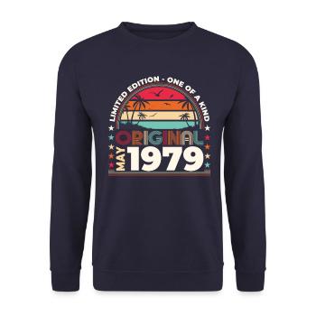 Geburtstag 1979 Mai 1979 Jahrgang 1979 Legende 79 - Unisex Pullover - Navy - Vorne - Alina (178cm) & Michal (187cm)