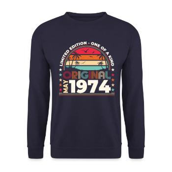 Anniversaire 1974 Mai 1974 Millésime 1974 Légende 74 - Sweat-shirt Unisexe - marine - Devant - Alina (178cm) & Michal (187cm)