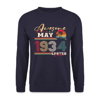 Original May 1934 Vintage 1934 Birthday 1934 - Unisex Sweatshirt - navy - Front - Alina (178cm) & Michal (187cm)