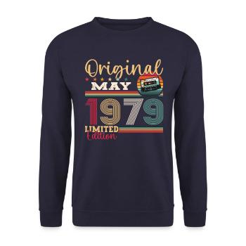 Original Mai 1979 Millésime 1979 Anniversaire 1979 - Sweat-shirt Unisexe - marine - Devant - Alina (178cm) & Michal (187cm)