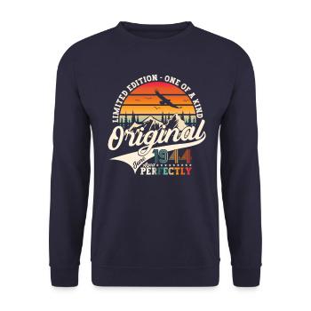 Original Juin 1944 Vintage 1944 Anniversaire 1944 - Sweat-shirt Unisexe - marine - Devant - Alina (178cm) & Michal (187cm)