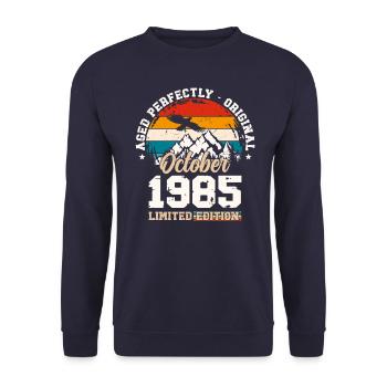39ème Anniversaire Millésime Octobre 1985 Cru 85 - Sweat-shirt Unisexe - marine - Devant - Alina (178cm) & Michal (187cm)