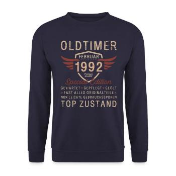 33. Geburtstag Oldtimer Februar 1992 Jahrgang 92 - Unisex Pullover - Navy - Vorne - Alina (178cm) & Michal (187cm)