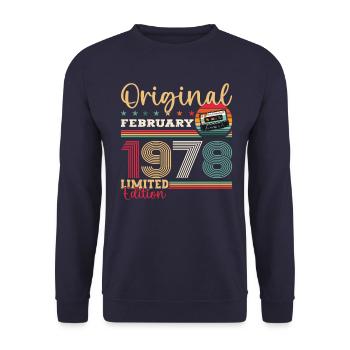 47. Geburtstag Geschenk Mann Original Februar 1978 - Unisex Pullover - Navy - Vorne - Alina (178cm) & Michal (187cm)