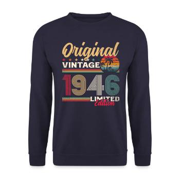 79. Geburtstag Original Jahrgang 1946 - Unisex Pullover - Navy - Vorne - Alina (178cm) & Michal (187cm)