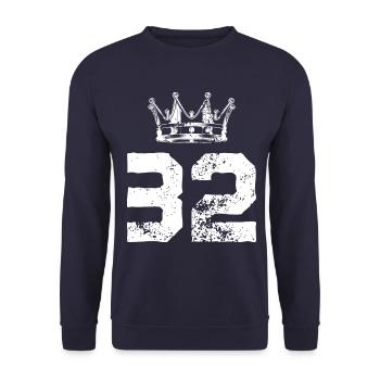 32 Number crown - Unisex Sweatshirt - navy - Front - Alina (178cm) & Michal (187cm)