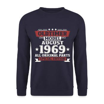 Oldtimer August 1969 Jahrgang 1969 55. Geburtstag - Unisex Pullover - Navy - Vorne - Alina (178cm) & Michal (187cm)