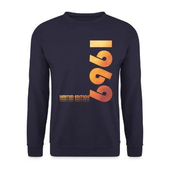 Original 1969 Vintage 1969 Birthday 1969 - Unisex Sweatshirt - navy - Front - Alina (178cm) & Michal (187cm)