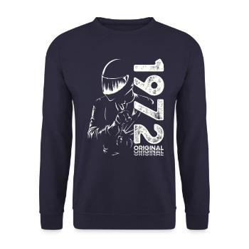 52ème Anniversaire Vintage 1972 Motard Motard - Sweat-shirt Unisexe - marine - Devant - Alina (178cm) & Michal (187cm)