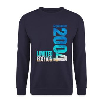 20th Birthday September 2004 Born 2004 - Unisex Sweatshirt - navy - Front - Alina (178cm) & Michal (187cm)
