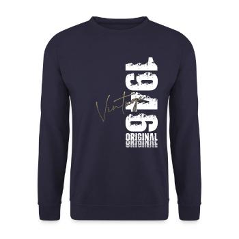 79. Geburtstag Original Jahrgang 1946 - Unisex Pullover - Navy - Vorne - Alina (178cm) & Michal (187cm)