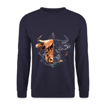 Low Poly Art Highland Beef Cool Polygon Tatouage - Sweat-shirt Unisexe - marine - Devant - Alina (178cm) & Michal (187cm)