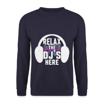 The DJ's Here - Unisex Pullover - Navy - Vorne - Alina (178cm) & Michal (187cm)