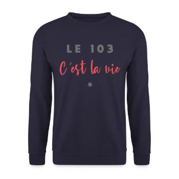 Le 103 c est la vie - Sweat-shirt Unisexe - marine - Devant - Alina (178cm) & Michal (187cm)