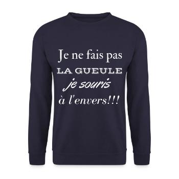 Ich mache kein Gesicht, ich lächle verkehrt herum - Unisex Pullover - Navy - Vorne - Alina (178cm) & Michal (187cm)