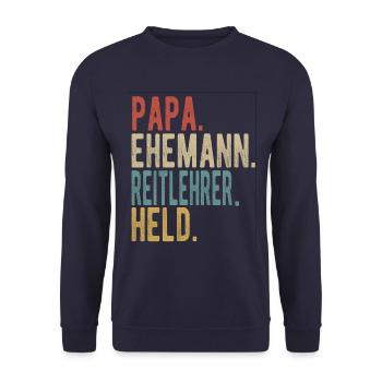 Reitlehrer Papa Ehemann Held - Unisex Pullover - Navy - Vorne - Alina (178cm) & Michal (187cm)
