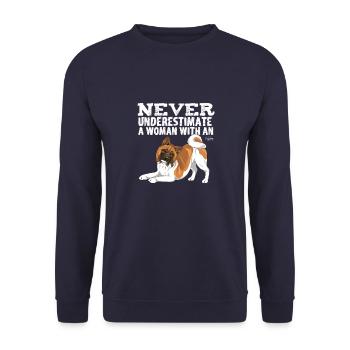 Akita undervurderer kvinde - Unisex sweater - marineblå - Foran - Alina (178cm) & Michal (187cm)