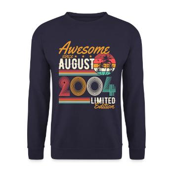 August 2004 Born Birthday Retro - Unisex Sweatshirt - navy - Front - Alina (178cm) & Michal (187cm)