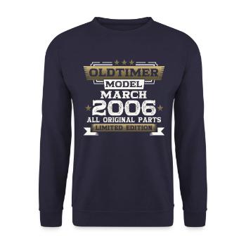 18. Geburtstag Oldtimer März Jahrgang 2006 - Unisex Pullover - Navy - Vorne - Alina (178cm) & Michal (187cm)