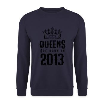 born in 2013 - Unisex Pullover - Navy - Vorne - Alina (178cm) & Michal (187cm)