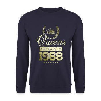 Queens born in 1968 - Unisex Pullover - Navy - Vorne - Alina (178cm) & Michal (187cm)