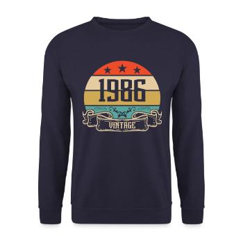 1986 Vintage Birthday Retro Classic - Sweat-shirt Unisexe - marine - Devant - Alina (178cm) & Michal (187cm)